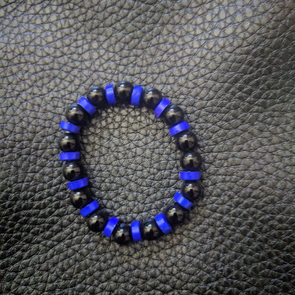 Three bracelets - Picture 4 of 4
